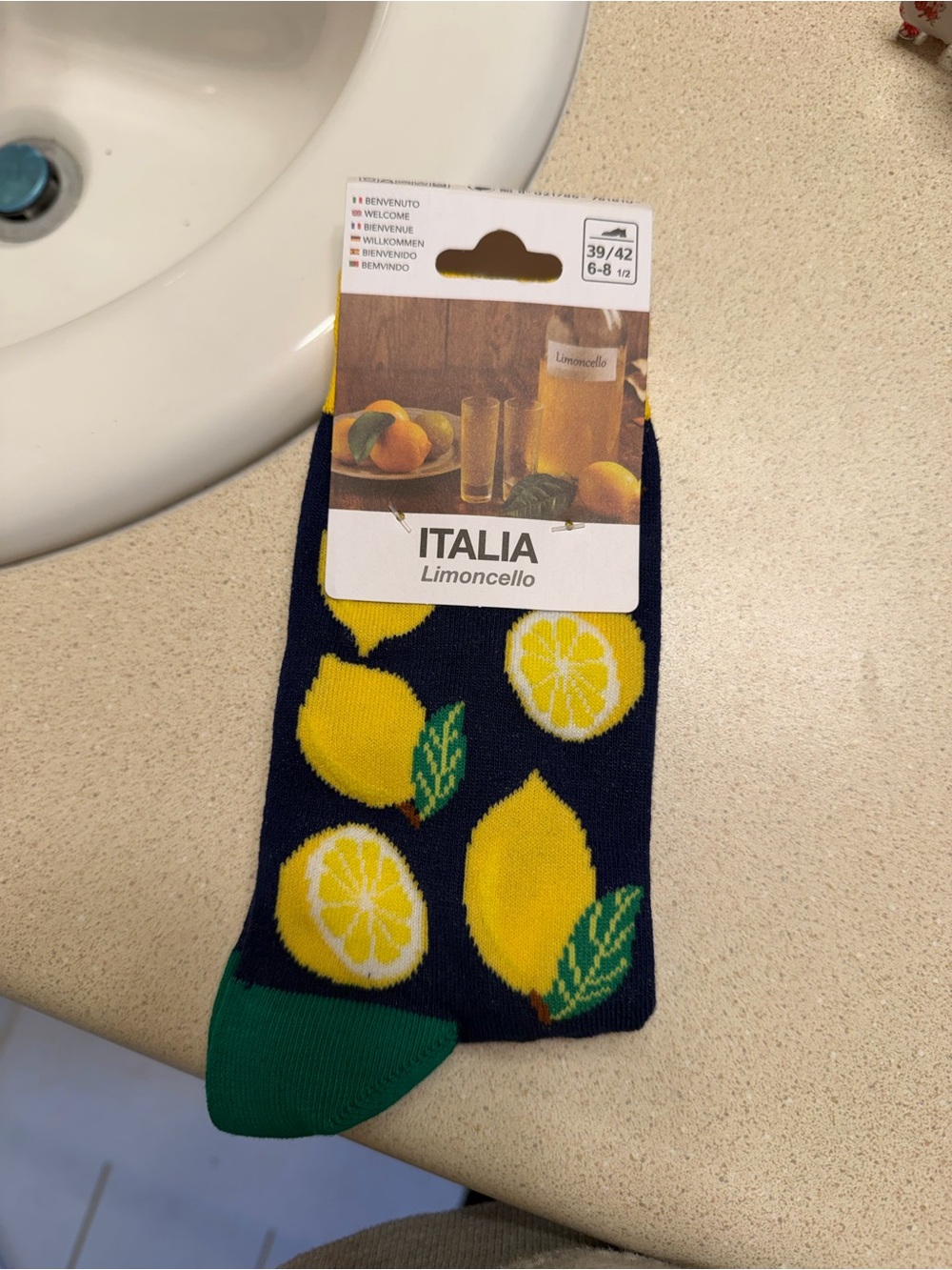 Women's Navy Lemon Pattern Socks